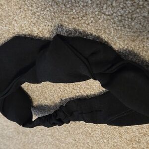 Lululemon Knot Stopping Headband Solid Black One Size